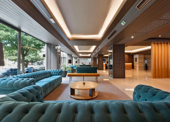 Hf Tuela Porto Hotel
