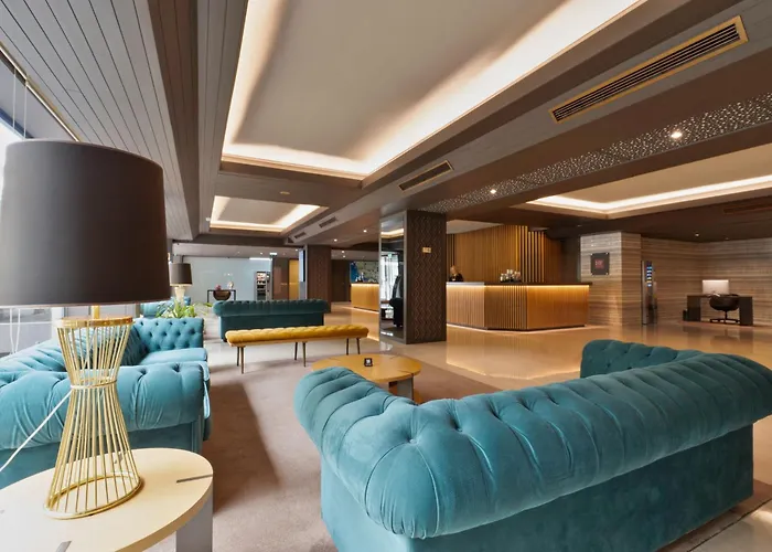 Hf Tuela Porto Hotel
